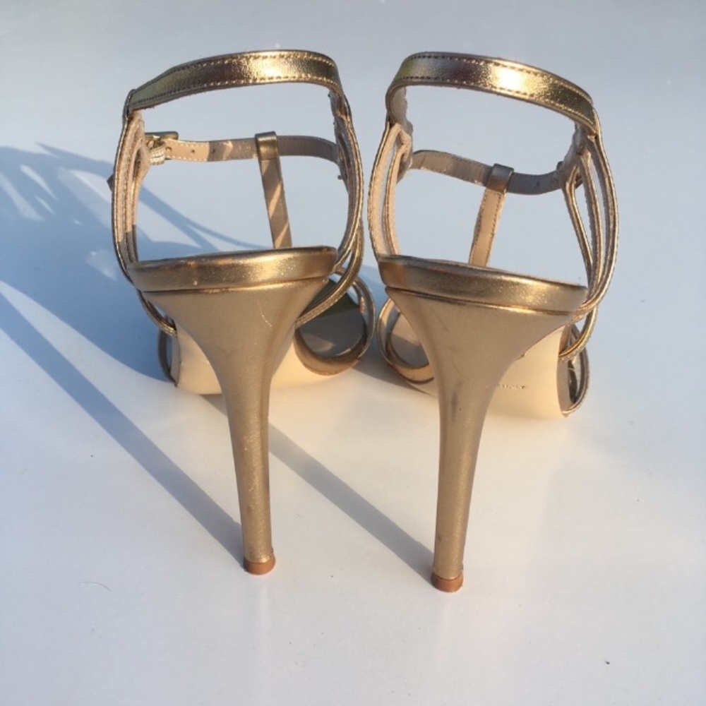 Diane Von Furstenberg Viola Metallic TStrap Sandal - Picture 3 of 8